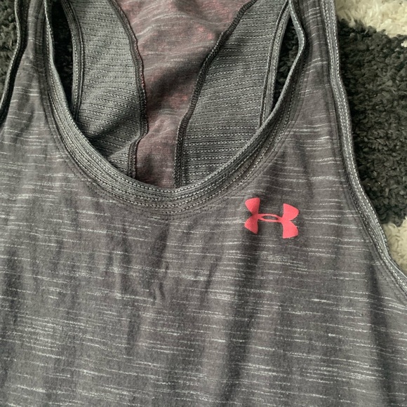 Women’s size M/L Under Armour tank top - Picture 2 of 5